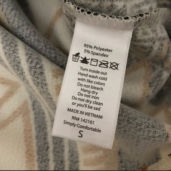 Elegant Debbie - Picture 3 of 4